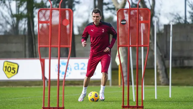 FOTO: Penampakan Perdana Mario Mandzukic di Markas AC Milan