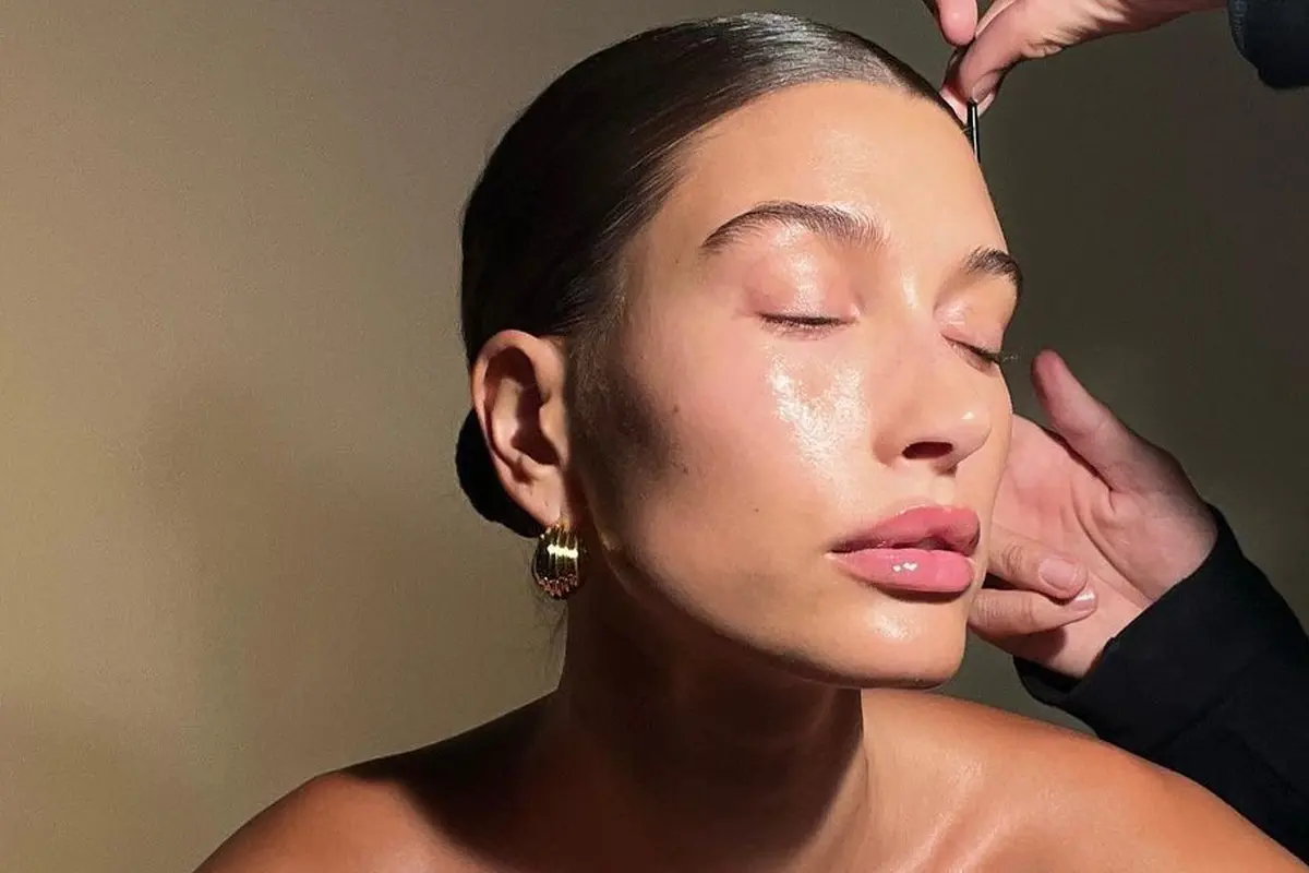 Hailey Bieber