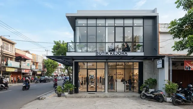 Desain ruko minimalis modern yang fungsional dan hemat biaya untuk usaha model full glass