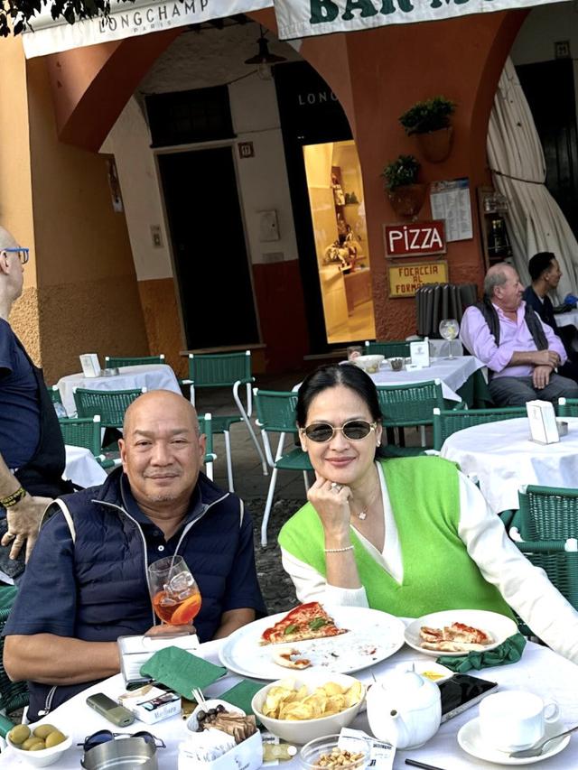 Potret Donna Harun dan suami (Sumber: Instagram/donnaharunofficial)