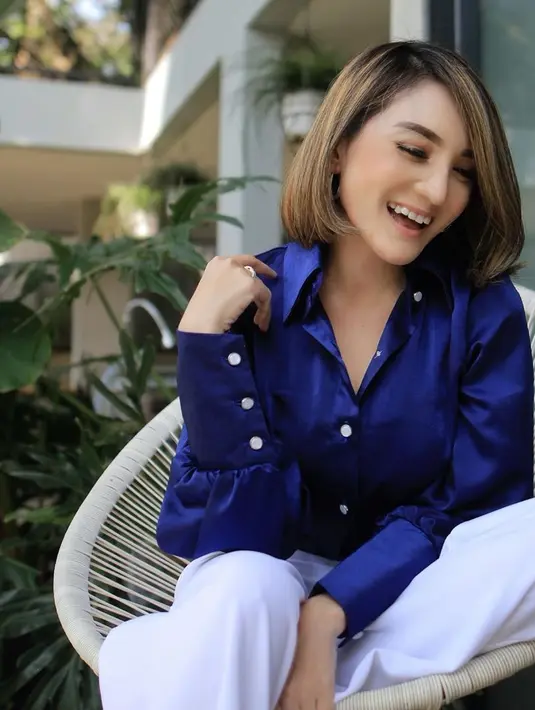 Sudah berusia 38 tahun, Kiki Amalia sudah tidak ingin menjadi model seksi. Alasannya tubuhnya sekarang ini sudah tidak sebagus dulu lagi. Sekarang ini, ia menjadi pengusaha dan juga tetap syuting. (Instagram/kikiamaliaworld)