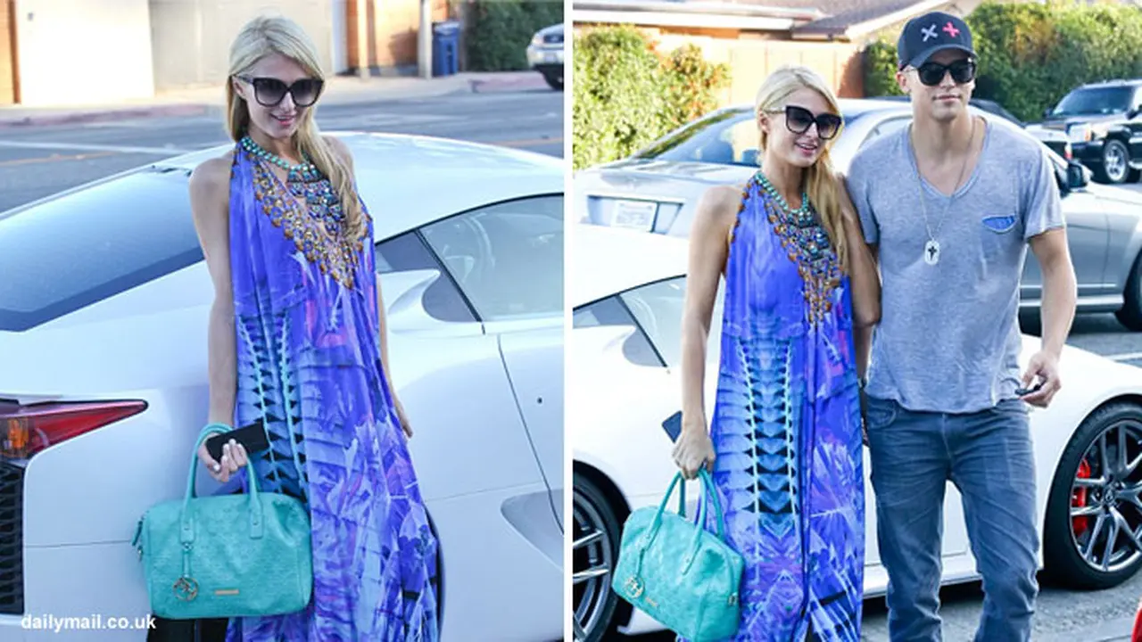 paris-hilton-130729b.jpg