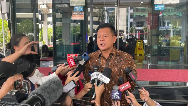 Brigjen Endar Priantoro resmi melaporkan Ketua KPK Firli Bahuri dan Sekjen KPK Cahya H Harefa ke Dewan Pengawas (Dewas) KPK, Selasa (4/4/2023). (Foto: Fachrur Rozie/Liputan6.com).