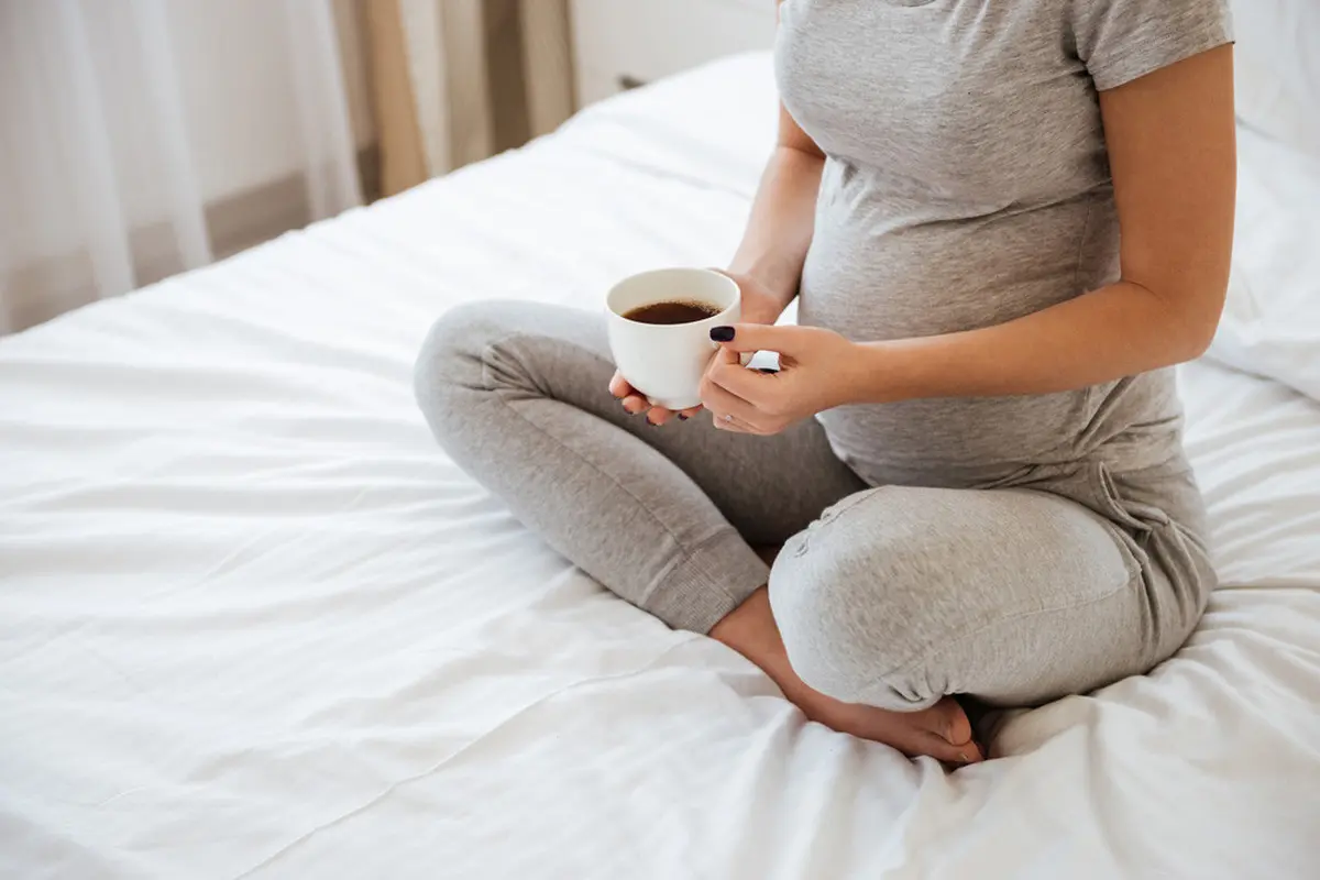Ibu Hamil Minum Kopi, Anak Rentan Obesitas? (Dean Drobot/Shutterstock)