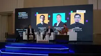 Panel talk bersama Muhammad Faisal VP of Product Bank Aladin, Cahyanto Arie Wibowo Head of Product Strategy and Growth KLY, dan Fadel Muhammad Product Manager Flip. (Liputan6.com/Mustika Rani Hendriyanti)