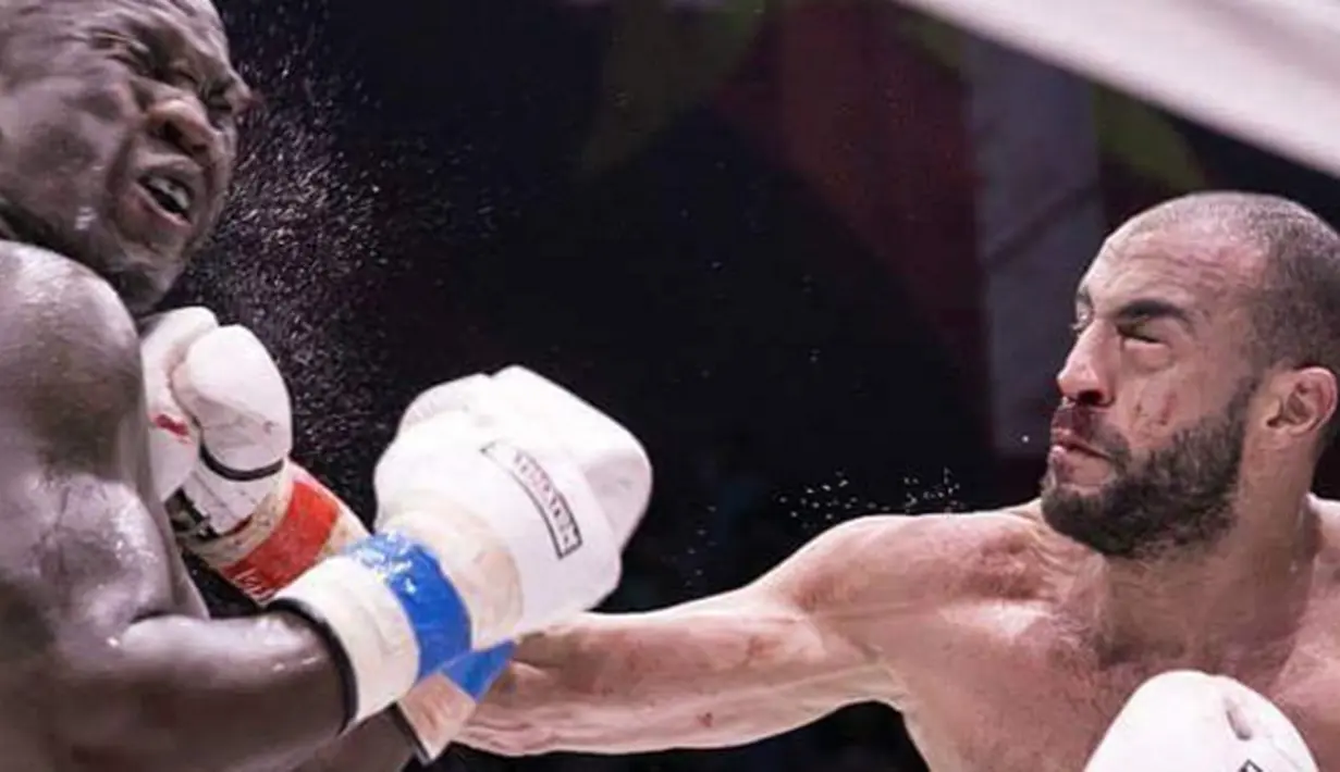 Badr Hari lahir pada 8 Desember 1984, dia adalah ayah dari seorang anak dan saat ini tinggal di Maroko, di mana ia cukup digemari karena kehebatannya dalam olahraga kickboxing. (via instagram/@badrhariofficial)