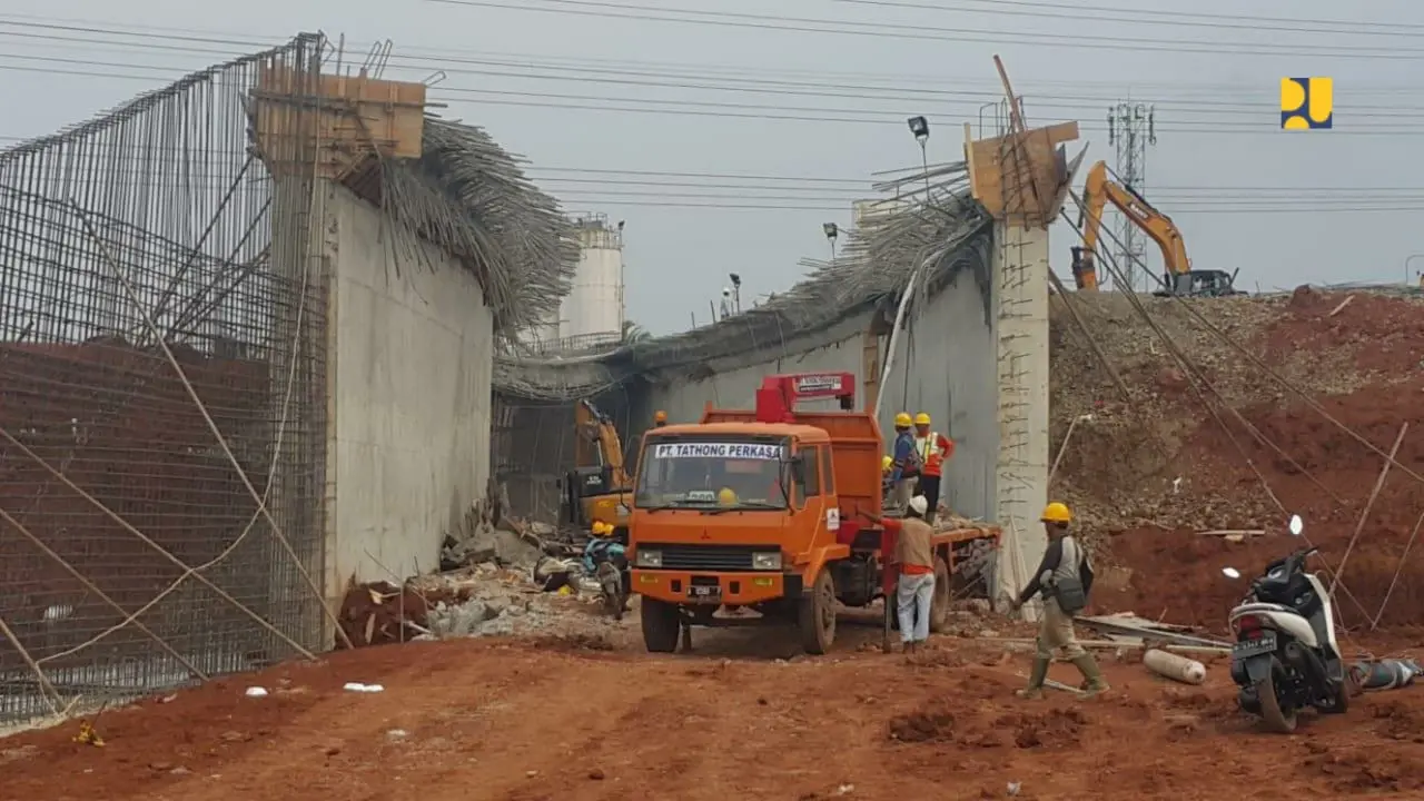 Tol Depok-Antasari Ambruk