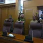 Pakai tangga saja, Pak, nggak usah pakai lift," kata Ahok kepada Menteri Koperasi dan Usaha Kecil Menengah Anak Agung Gede Ngurah Puspayoga. (Andi Muttya Keteng/Liputan6.com)