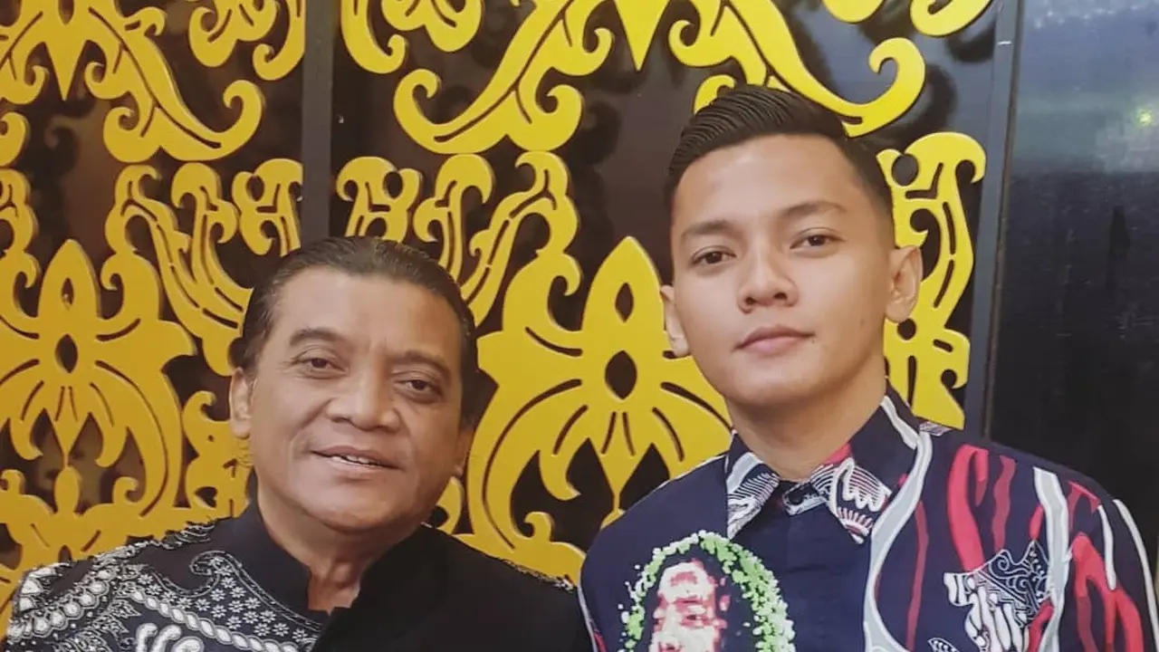 Setia Menemani, Ini 6 Potret Kebersamaan Dory Harsa dengan Didi Kempot
