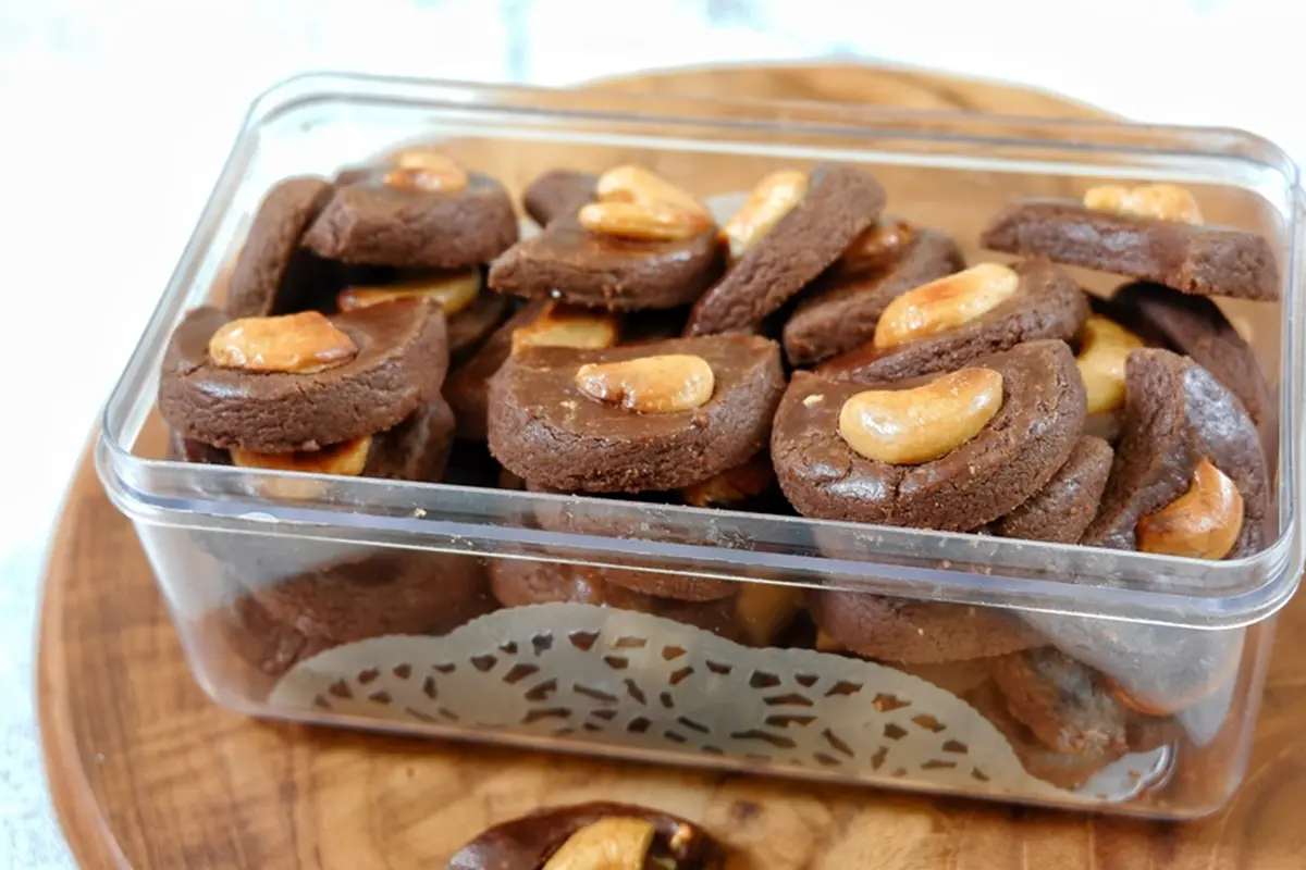 kue coklat mede