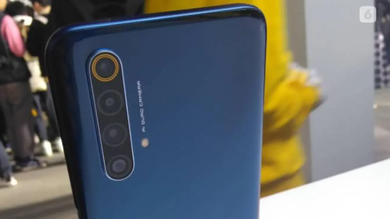 Realme X50 5G. Liputan6.com/Diyah Naelufar