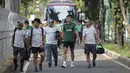 Pemain Timnas Indonesia, Hansamu Yama, bersiap mengikuti latihan di Lapangan ABC Senayan, Jakarta, Selasa (20/11). Latihan ini persiapan jelang laga Piala AFF 2018 melawan Filipina. (Bola.com/Vitalis Yogi Trisna)