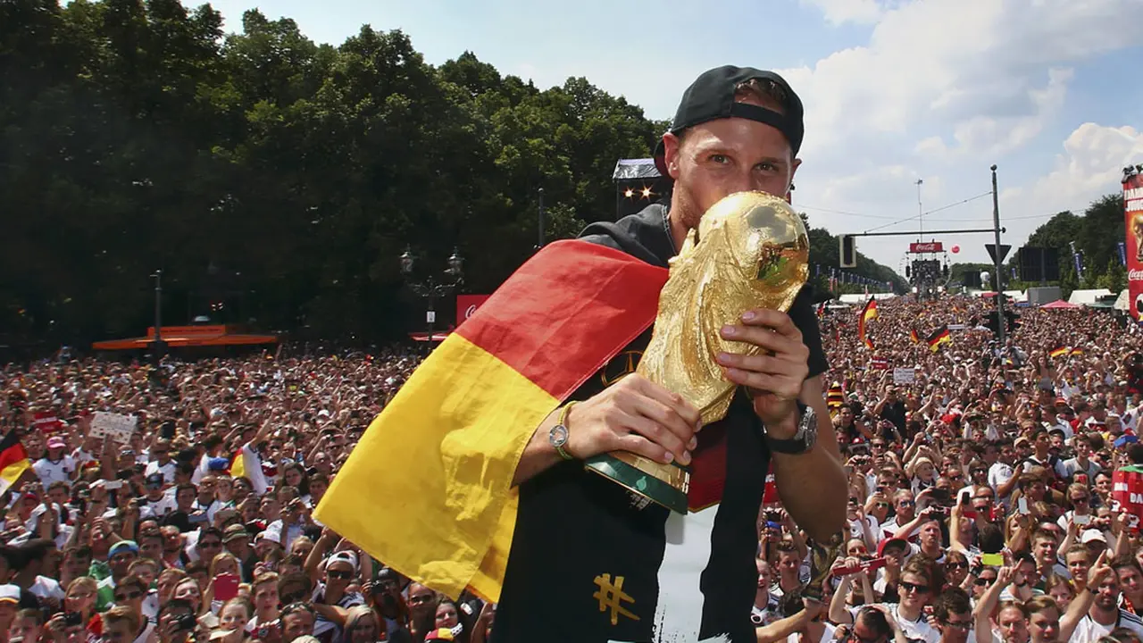 Tingkah Pemain Timnas Jerman Saat Perayaan Gelar Juara