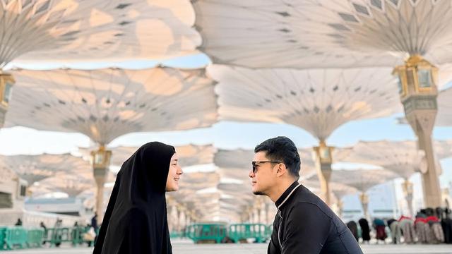 Potret Dhini Aminarti dan Dimas Seto. (instagram/dhiniaminarti)