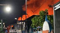 Kebakaran melanda kawasan permukiman padat penduduk di Kelurahan Gadang, Kecamatan Banjarmasin Tengah, Provinsi Kalimantan Selatan. (Dok. Istimewa)
