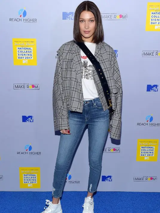 Bella juga menceritakan kebahagiaannya ketika tak memiliki kekasih. Ia merasa bebas unruk melakukan apapun dan berpergian kemanapun sesuai dengan keinginan hatinya. (AFP/Bintang.com)