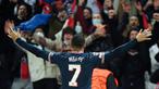 Kylian Mbappe telah menjadi pemain yang fenomenal bagi PSG sejak bergabung pada 2017. Popularitasnya semakin bertambah sejak dikaitkan kepindahannya ke Real Madrid pada tahun lalu. Hal tersebut membuat jersey bertuliskan namanya menjadi buruan bagi 0,799 juta orang pada 2021. (AFP/Alain Jocard)