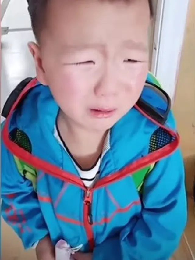 siswa SD di china lupa gurunya