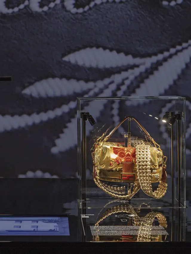 Fendi Hand in Hand, Pameran Tas Baguette Kreasi Perajin Lokal Italia