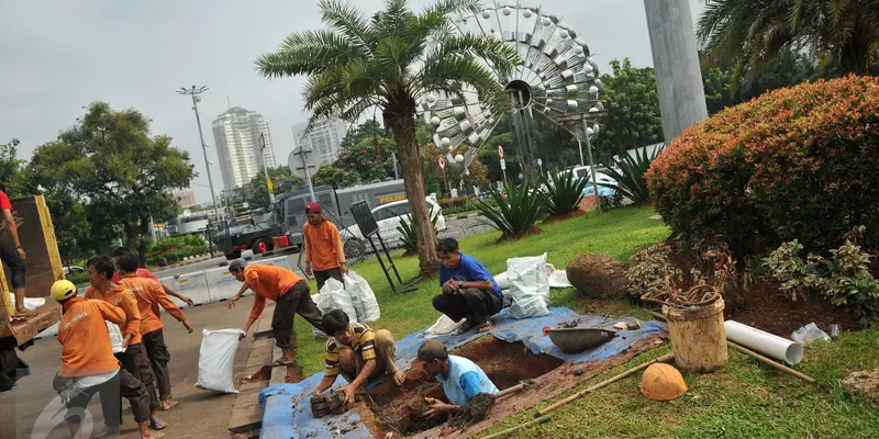 20160722-Cegah Banjir di Sekitar Istana, Sumur Resapan Dibuat di Monas-Jakarta