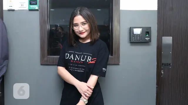[Bintang] Prilly Latuconsina