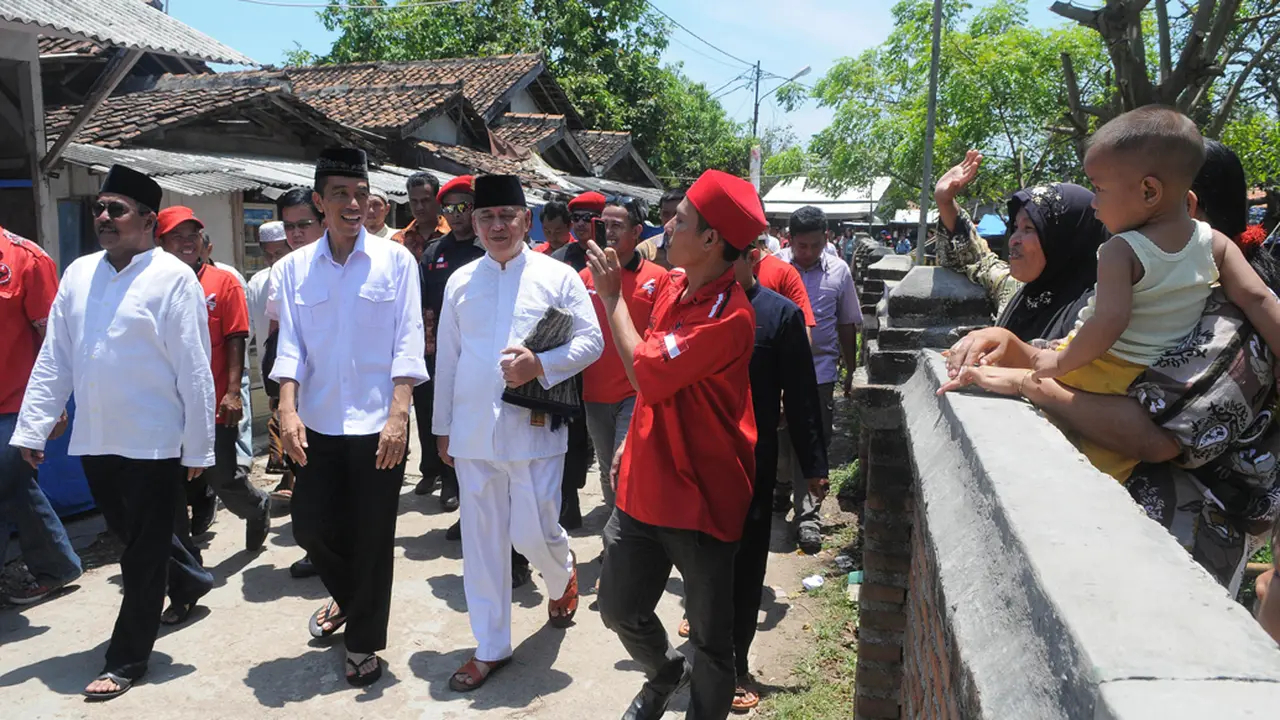[FOTO] Blusukan ke Serang, Jokowi Bikin Heboh