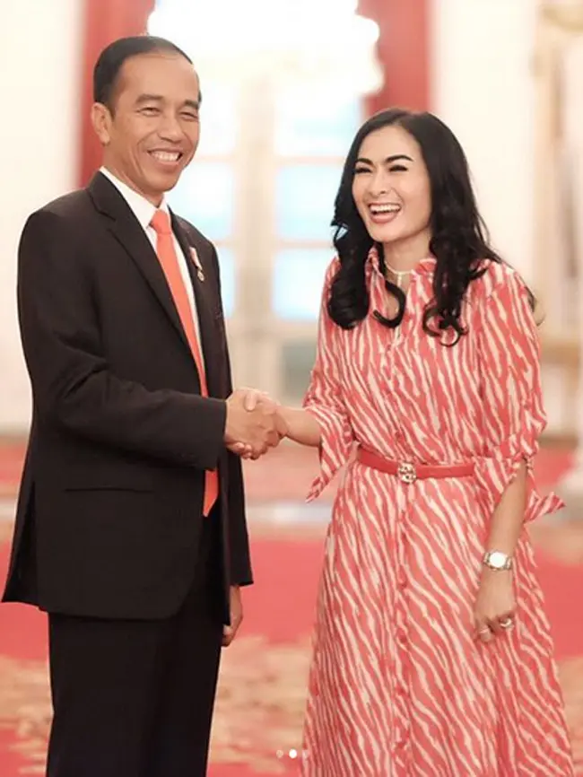 Iis Dahlia dan Presiden Joko Widodo (Instagram/@isdadahlia)