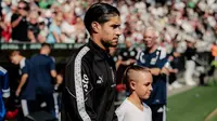 Aksi Kapten Kevin Diks Bersama Borussia Monchengladbach di DFB Pokal: Jadi Pemain Indonesia Pertama, Pesta 5 Gol, Rating 7,6