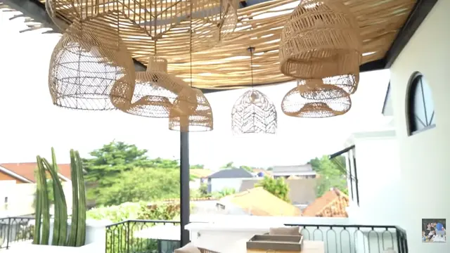 Potret Rooftop Rumah Shireen Sungkar