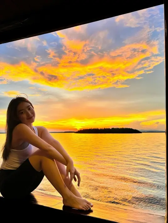 Sebelumnya, Natasha Wilona memang tampak asyik liburan di beberapa tempat wisata di Indonesia. Tak hanya ke Bali, namun Natasha Wilona juga menikmati liburan di Raja Ampat beberapa waktu lalu. (Liputan6.com/IG/@natashawilona12)