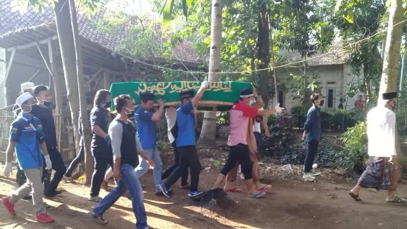 Kedutaan Besar Republik Indonesia (KBRI) untuk Fiji di Suva memulangkan jenazah ABK Bahar Rahmat ke Tanah Air.