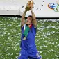 Francesco Totti turut membantu Timnas Italia menjuarai Piala Dunia 2006. (AFP/ROBERTO SCHMIDT)