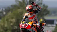 Pembalap Repsol Honda, Marc Marquez memuncaki klasemen MotoGP dengan keunggulan 36 poin dari rival terdekat. (Twitter/Honda Pro Racing)