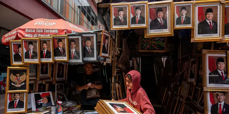 Jelang Pelantikan, Penjualan Pigura Foto Presiden dan Wakil Presiden Terpilih Meningkat