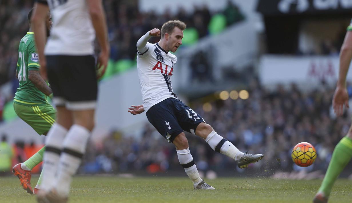 Gelandang Tottenham Hotspur, Christian Eriksen  telah menghasilkan 8 assists bagi Spurs hingga pekan ke-25 Liga Premier Inggris. (AFP/Ian Kington)