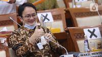 Wakil Mendag Jerry Sambuaga hadir pada rapat kerja di ruang rapat Komisi VI DPR RI, kompleks parlemen, Jakarta, Rabu (3/2/2021). Rapat juga membahas mengenai pelaksanaan investasi di masa pandemi Covid-19. (Liputan6.com/Angga Yuniar)