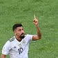 Gelandang Timnas Jerman, Kerem Demirbay, merayakan gol ke gawang Kamerun pada laga Grup B Piala Konfederasi 2017 di Fisht Olympic Stadium, Minggu (25/6/2017). (AFP/Franck Fife)