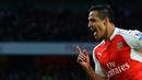 Alexis Sanchez tampil gemilang dengan mencetak dua gol kemenangan Arsenal atas West Bromwich Albion pada pertandingan lanjutan Liga Inggris di Stadion Emirates, London, Jumat (22/4/2016) dini hari WIB. (AFP/Glyn Kirk)
