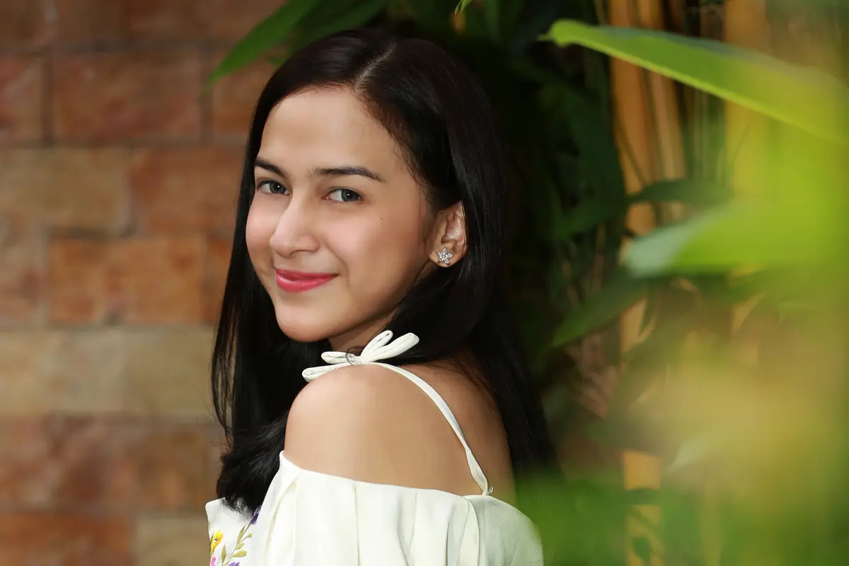 [Bintang] Nina Zatulini