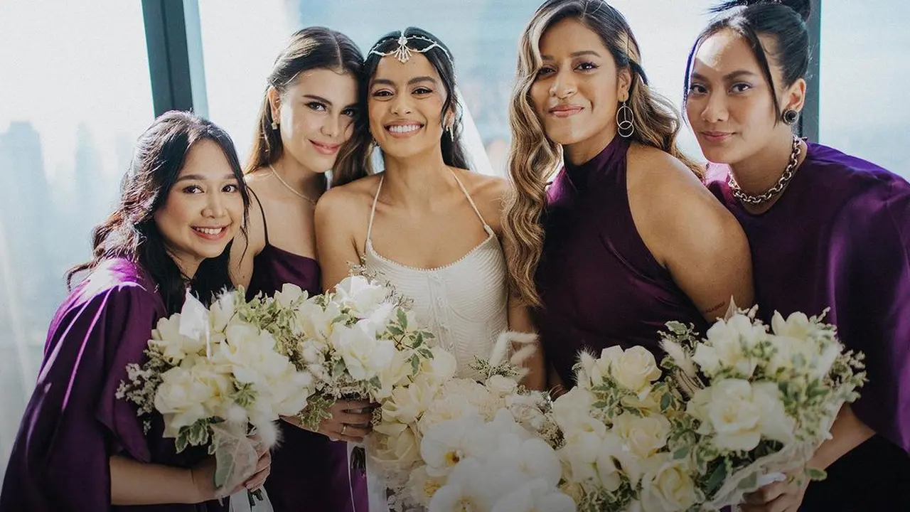 Pernikahan Eva Celia dan Demas Narawangsa