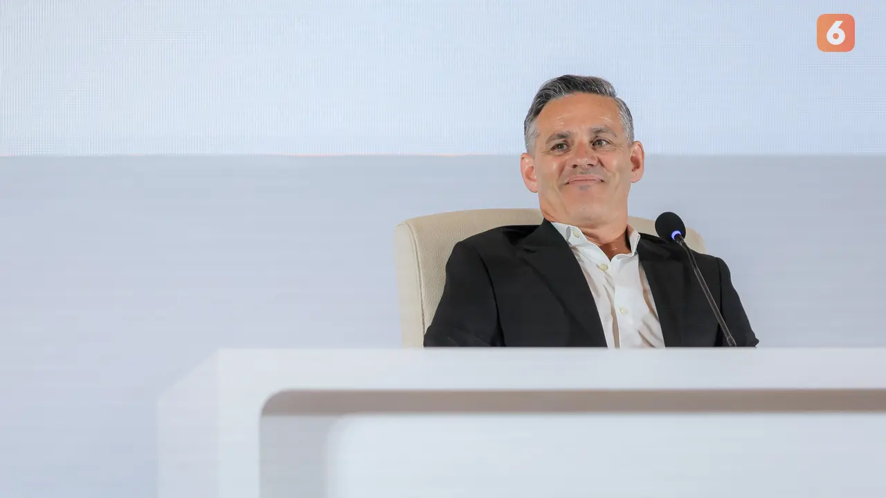 Foto: Pancaran Kebahagiaan John Herdman Saat Diperkenalkan Sebagai Pelatih Baru Timnas Indonesia