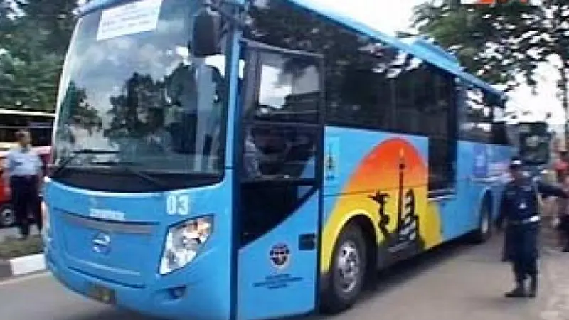 Pemotor di Cawang Tewas Terlindas Bus APTB