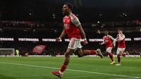 Arsenal berhasil memetik poin penuh dalam laga lanjutan Liga Inggris 2025/2026 melawan Chelsea di Emirates Stadium, London, Minggu (01/03/2026) waktu setempat. (AFP/Adrian Dennis)