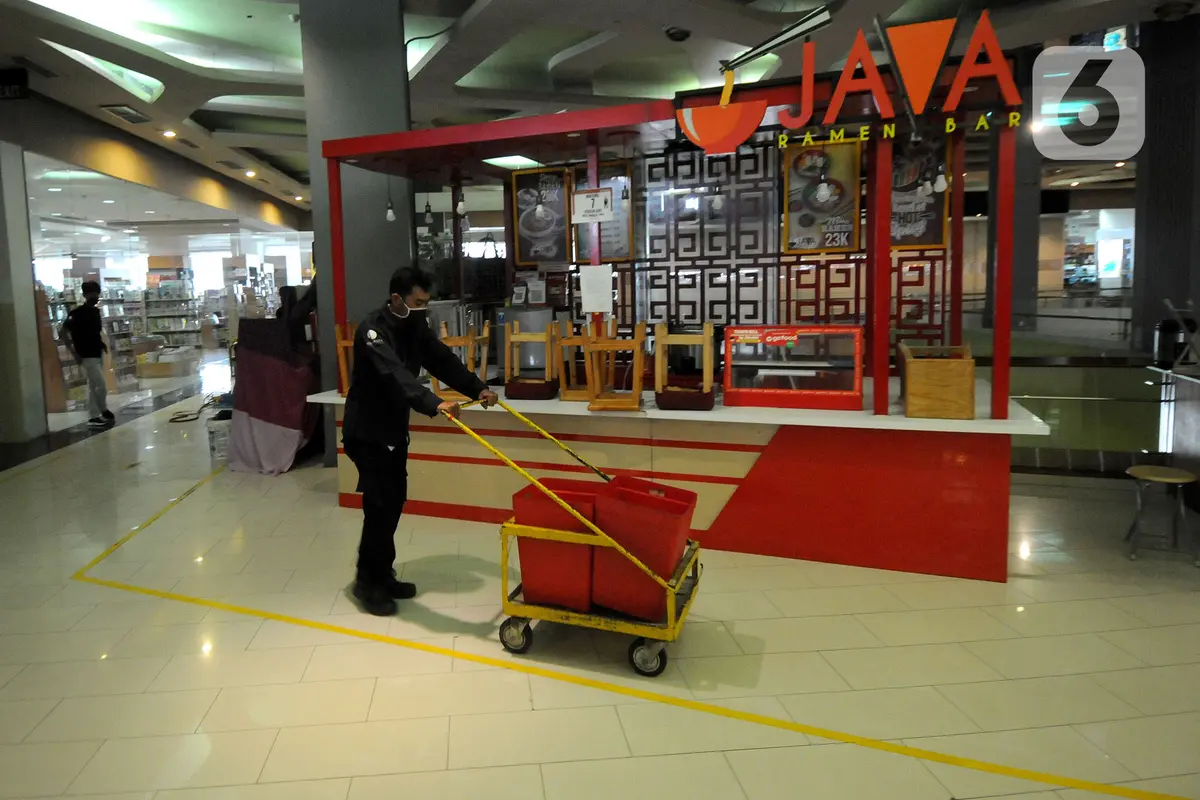 FOTO: Mal Tutup Sementara Selama Masa PPKM Level 4