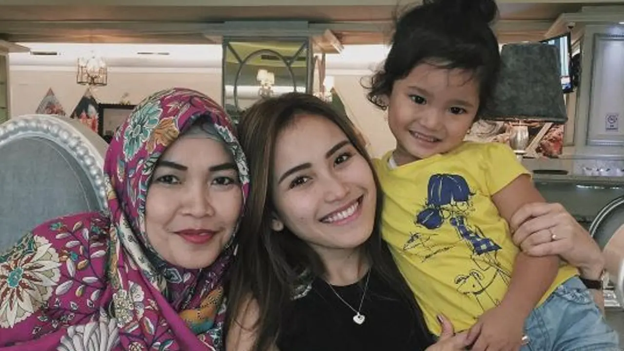 [Bintang] Ayu Ting Ting - Bilqis