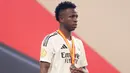 Eksekusi tendangan bebas Rodrygo pada menit ke-60 berhasil memperkecil ketinggalan gol Real Madrid dari Barcelona. (Haitham AL-SHUKAIRI/AFP)