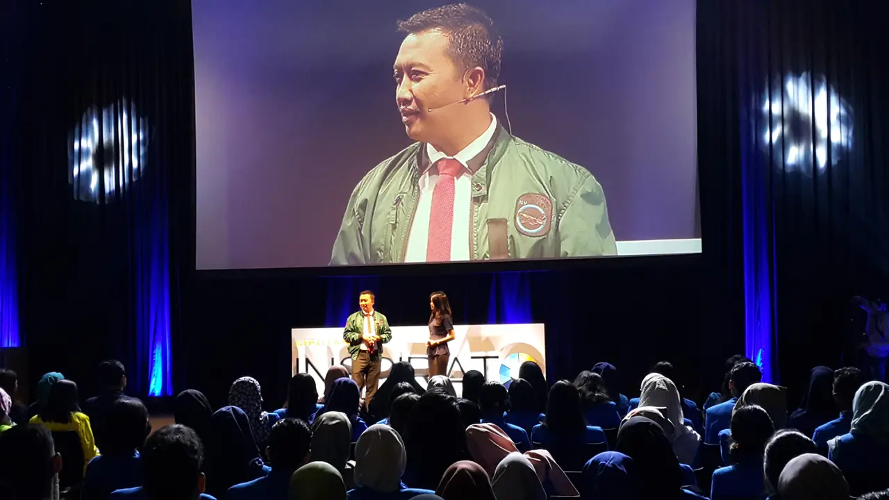 Menteri Pemuda dan Olahraga (Menpora), Imam Nahrawi saat menjadi pembicara di acara INSPIRATO