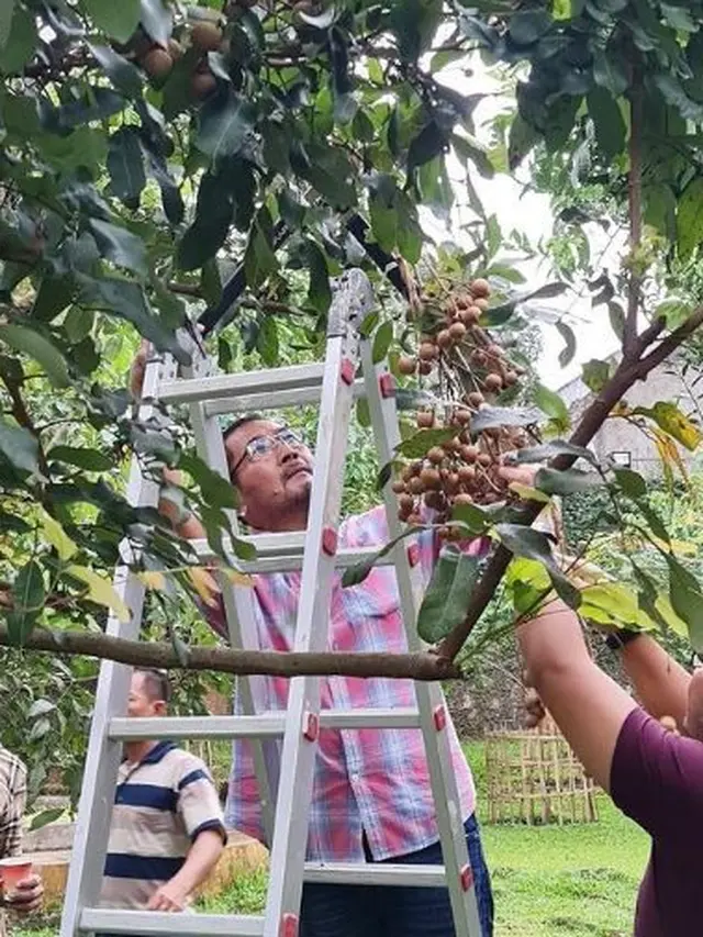 Mayangsari dan Bambang Trihatmodjo (Instagram/mayangsari_official)