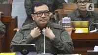 Kepala BIN Budi Gunawan saat mengikuti rapat kerja dengan Komisi I DPR di kompleks Parlemen, Senayan, Jakarta, Rabu (12/2/2020). Rapat kerja tertutup ini tersebut membahas isu-isu aktual. (Liputan6.com/Johan Tallo)