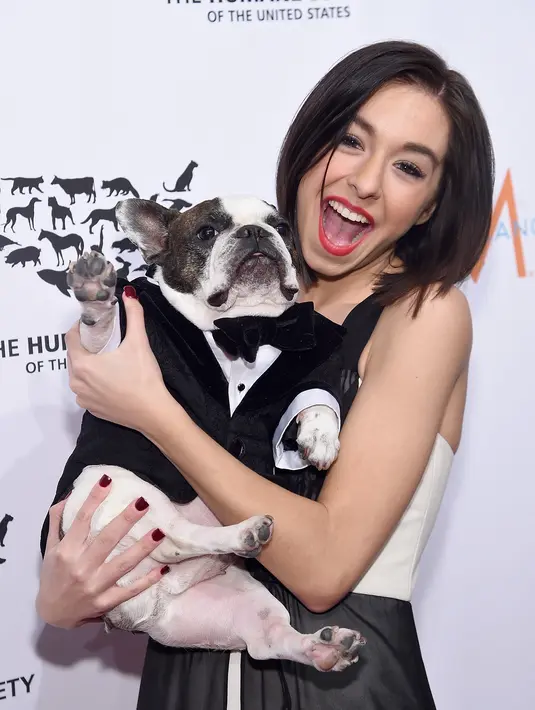 Untuk menenangkan hati penggemar manajemen Christina Grimmie menjelaskan bahwa akun twitter tersebut telah dibajak oleh orang yang tak bertanggung jawab. (AFP/Bintang.com)